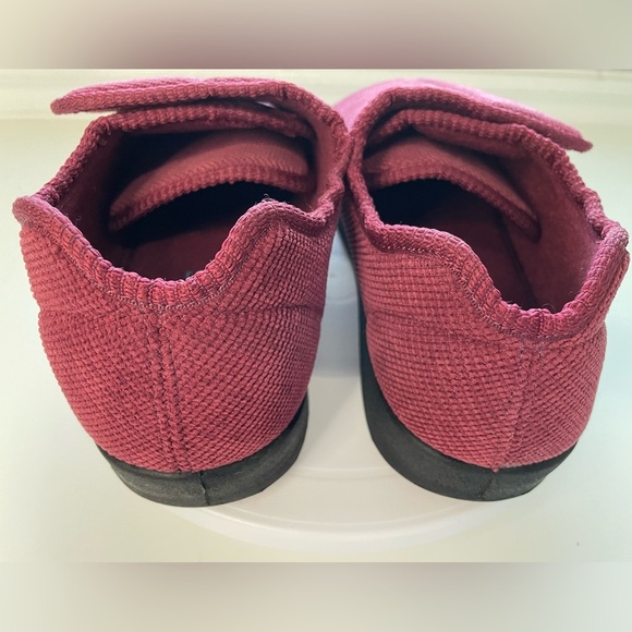 Womens Extra Wide Width Slippers Shoe Swollen Feet Diabetic Bunions - Size 8 - Picture 6 of 9